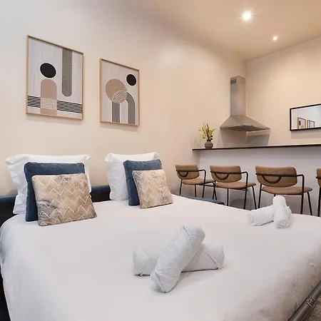 Et Chaleureux 17eme Apartment *