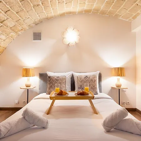 Apartment Et Chaleureux 17eme Paris