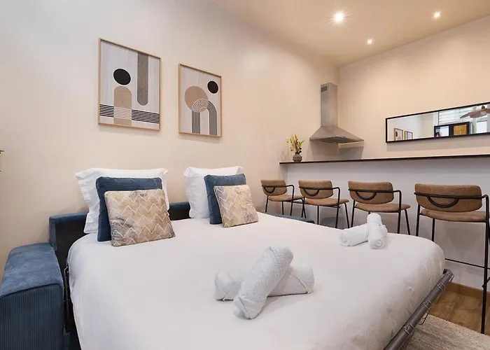 Et Chaleureux 17eme Apartment *